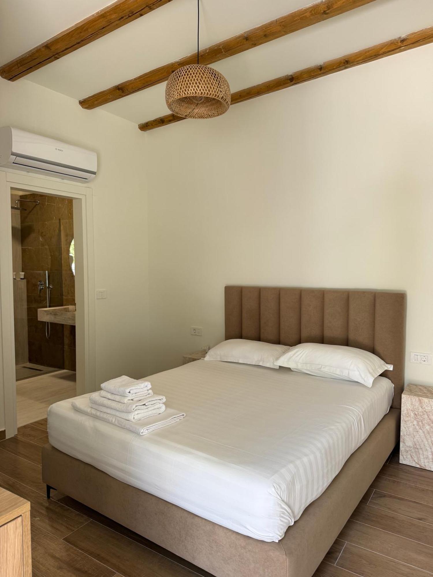 Alevra Otel Dhërmi Dış mekan fotoğraf