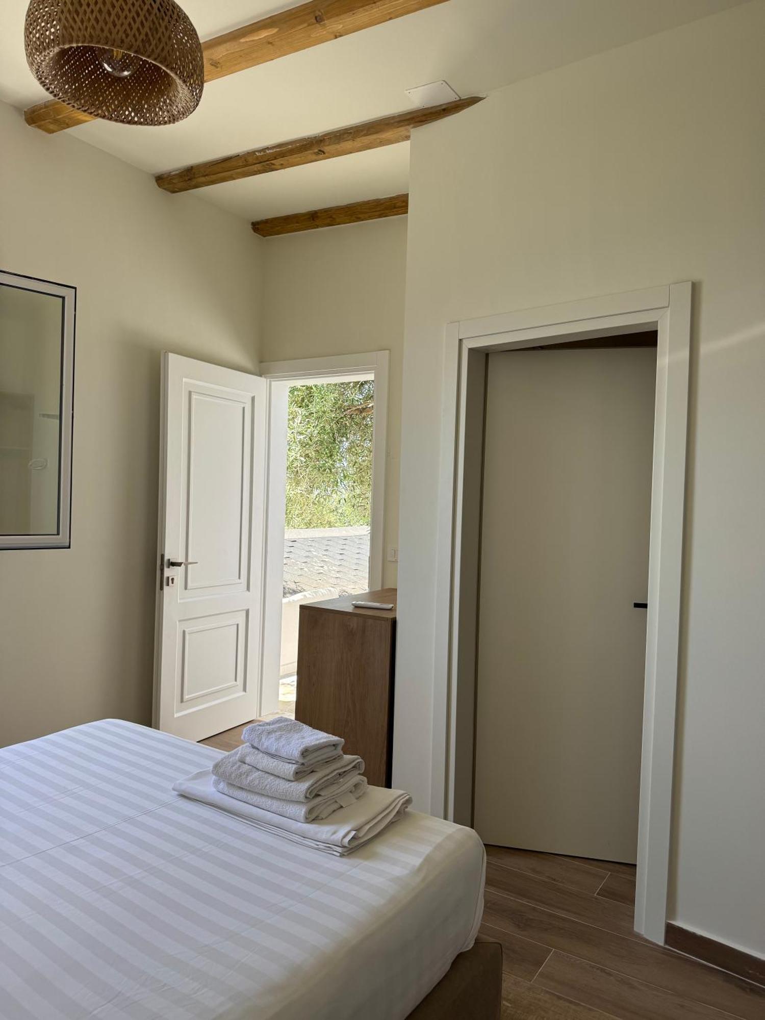 Alevra Otel Dhërmi Dış mekan fotoğraf
