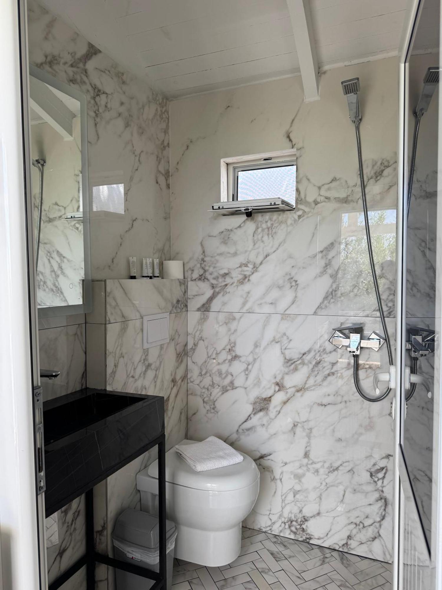 Alevra Otel Dhërmi Dış mekan fotoğraf